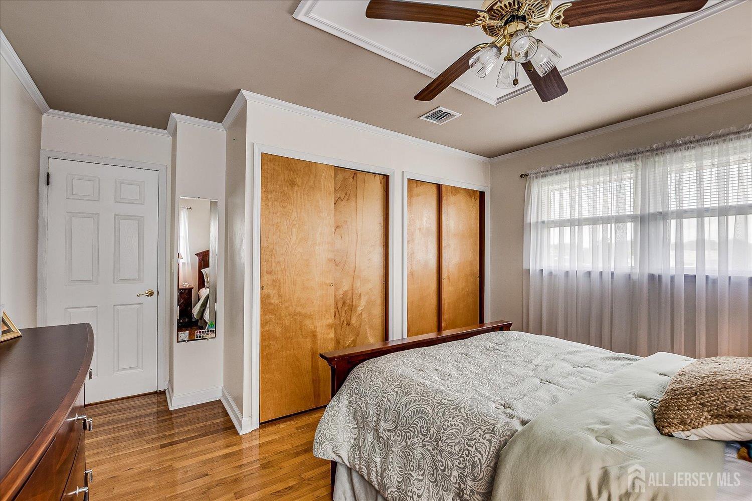 Fords, New Jersey 08863, United States, 4 Bedrooms Bedrooms, ,2 BathroomsBathrooms,Residential,Active,163321