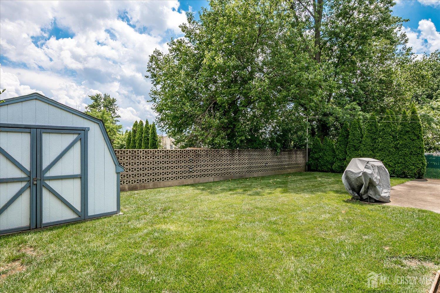 Fords, New Jersey 08863, United States, 4 Bedrooms Bedrooms, ,2 BathroomsBathrooms,Residential,Active,163321