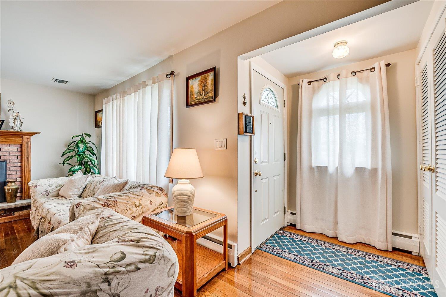 Fords, New Jersey 08863, United States, 4 Bedrooms Bedrooms, ,2 BathroomsBathrooms,Residential,Active,163321