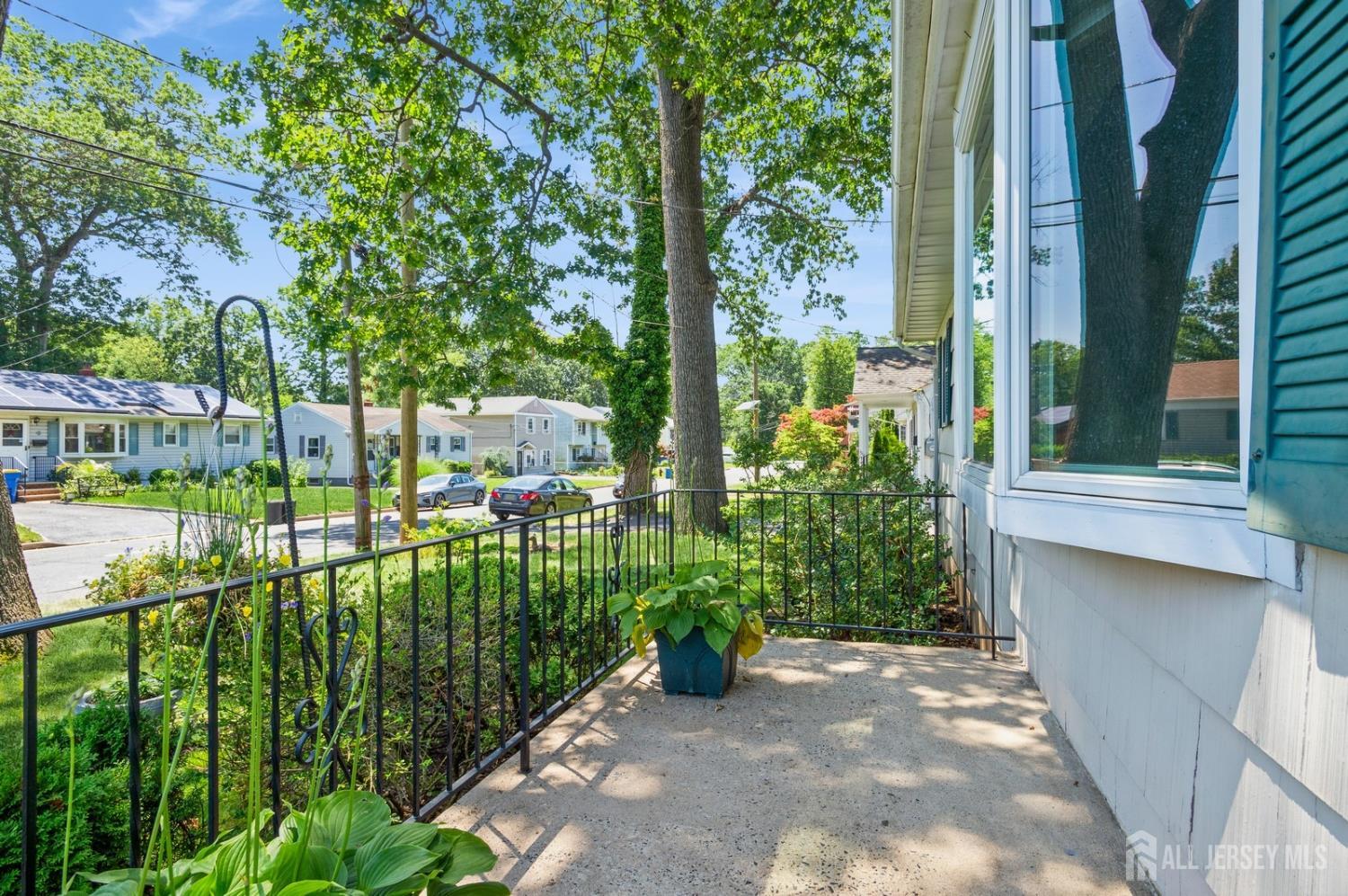 South Bound Brook, New Jersey 08880, United States, 3 Bedrooms Bedrooms, ,1 BathroomBathrooms,Residential,Active,160048