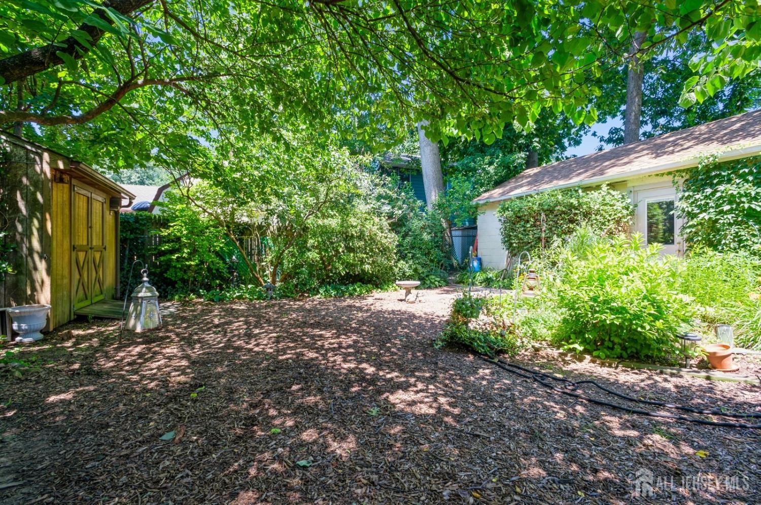 South Bound Brook, New Jersey 08880, United States, 3 Bedrooms Bedrooms, ,1 BathroomBathrooms,Residential,Active,160048