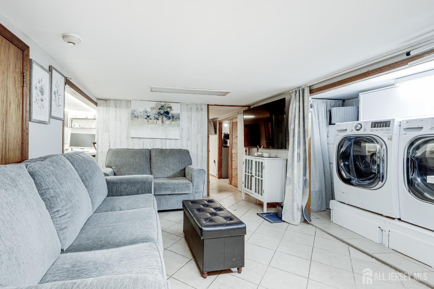 393 Hamilton Avenue, Rahway, New Jersey image 15