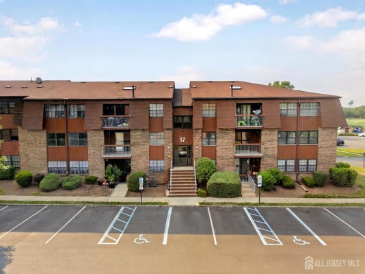 204C SIERRA CT # 2043, WOODBRIDGE, NJ 07095 - Image abcc213e1a9aaa79696ea83f26dfe5d4/2158927729