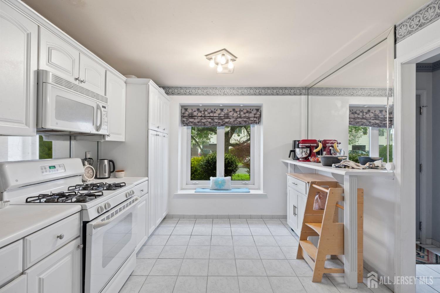 265 Plum Drive, Marlboro, New Jersey image 4
