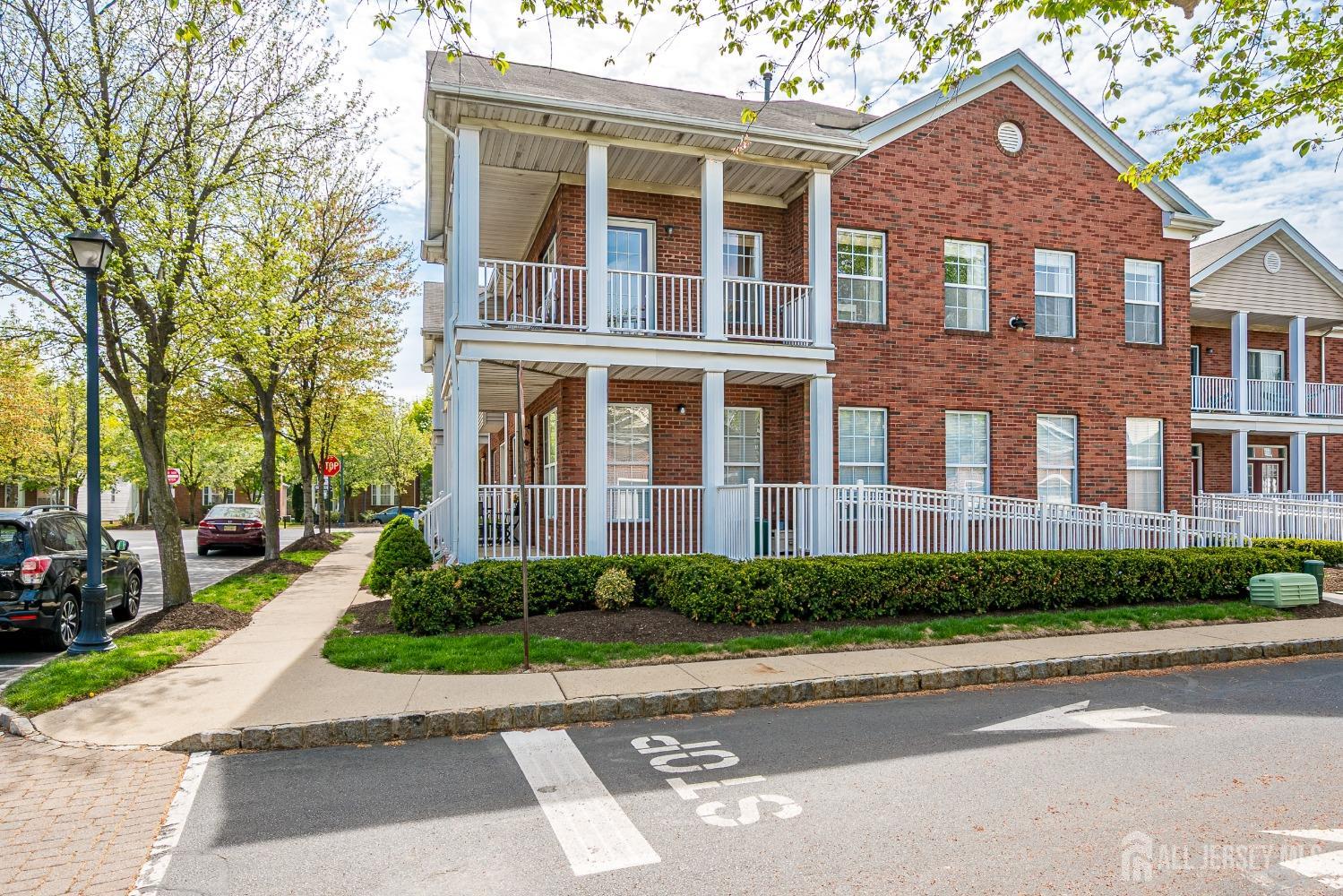 52 Central Square Park, Metuchen, New Jersey image 2