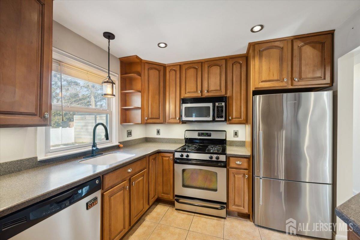 77 Hazelwood Avenue, Metuchen, New Jersey image 18