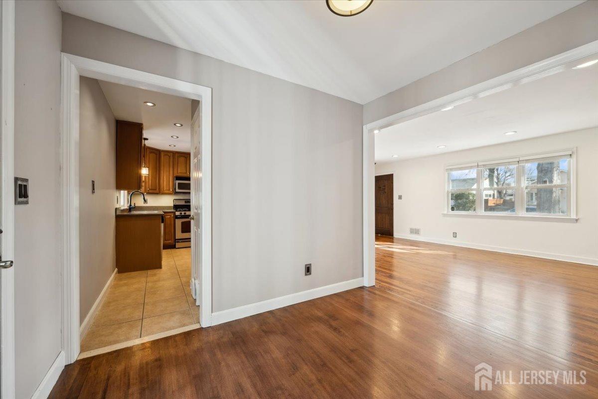 77 Hazelwood Avenue, Metuchen, New Jersey image 15