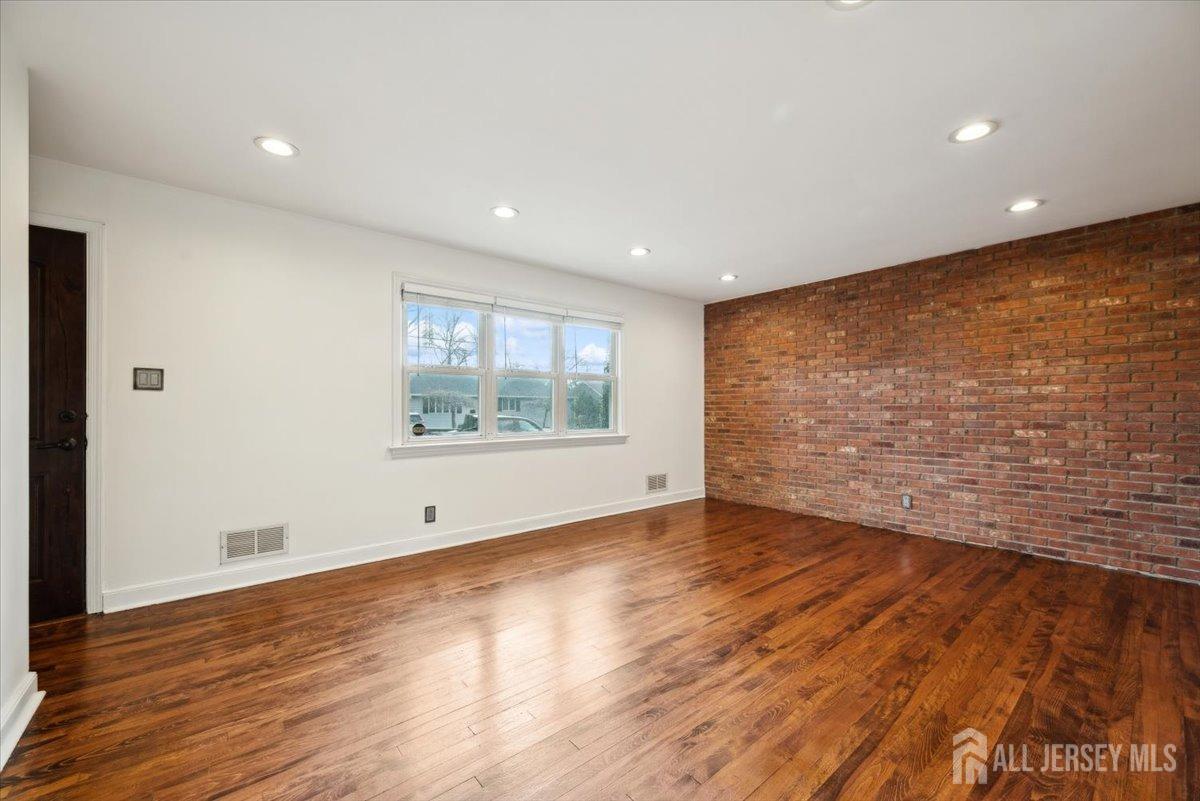 77 Hazelwood Avenue, Metuchen, New Jersey image 10