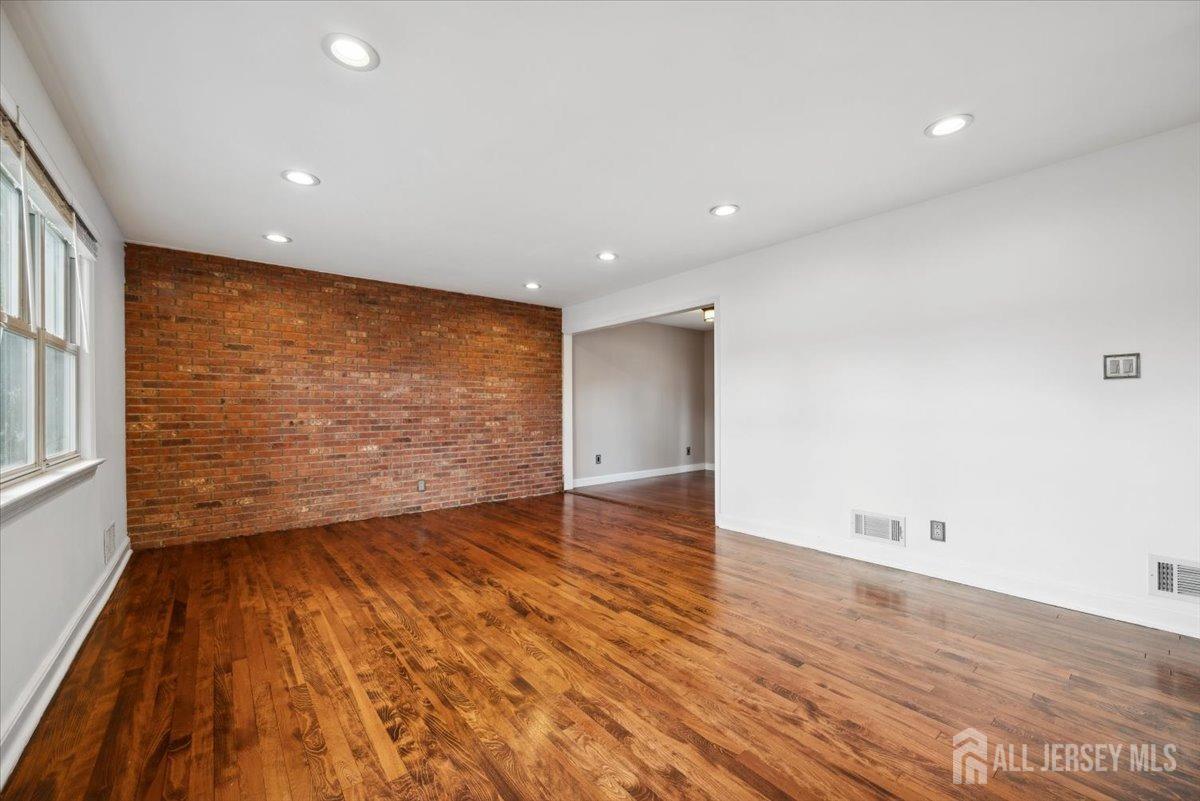77 Hazelwood Avenue, Metuchen, New Jersey image 9