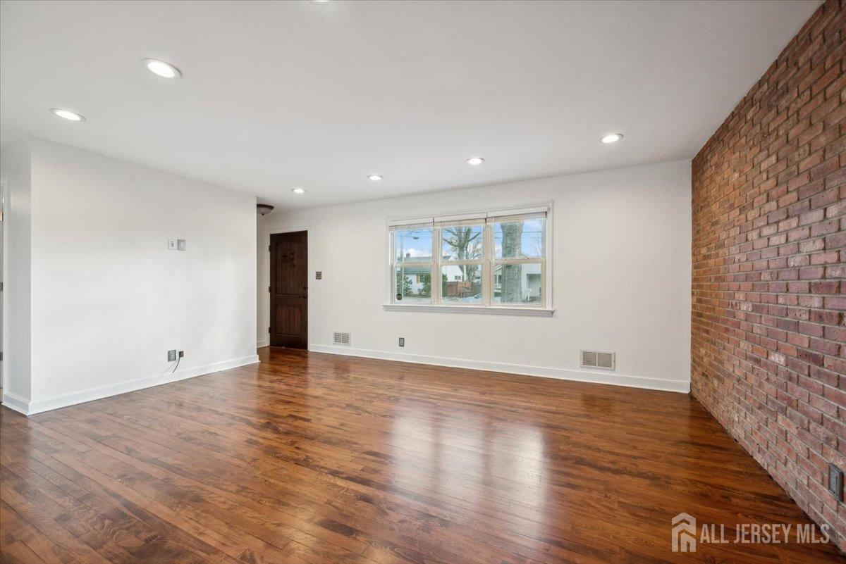 77 Hazelwood Avenue, Metuchen, New Jersey image 11