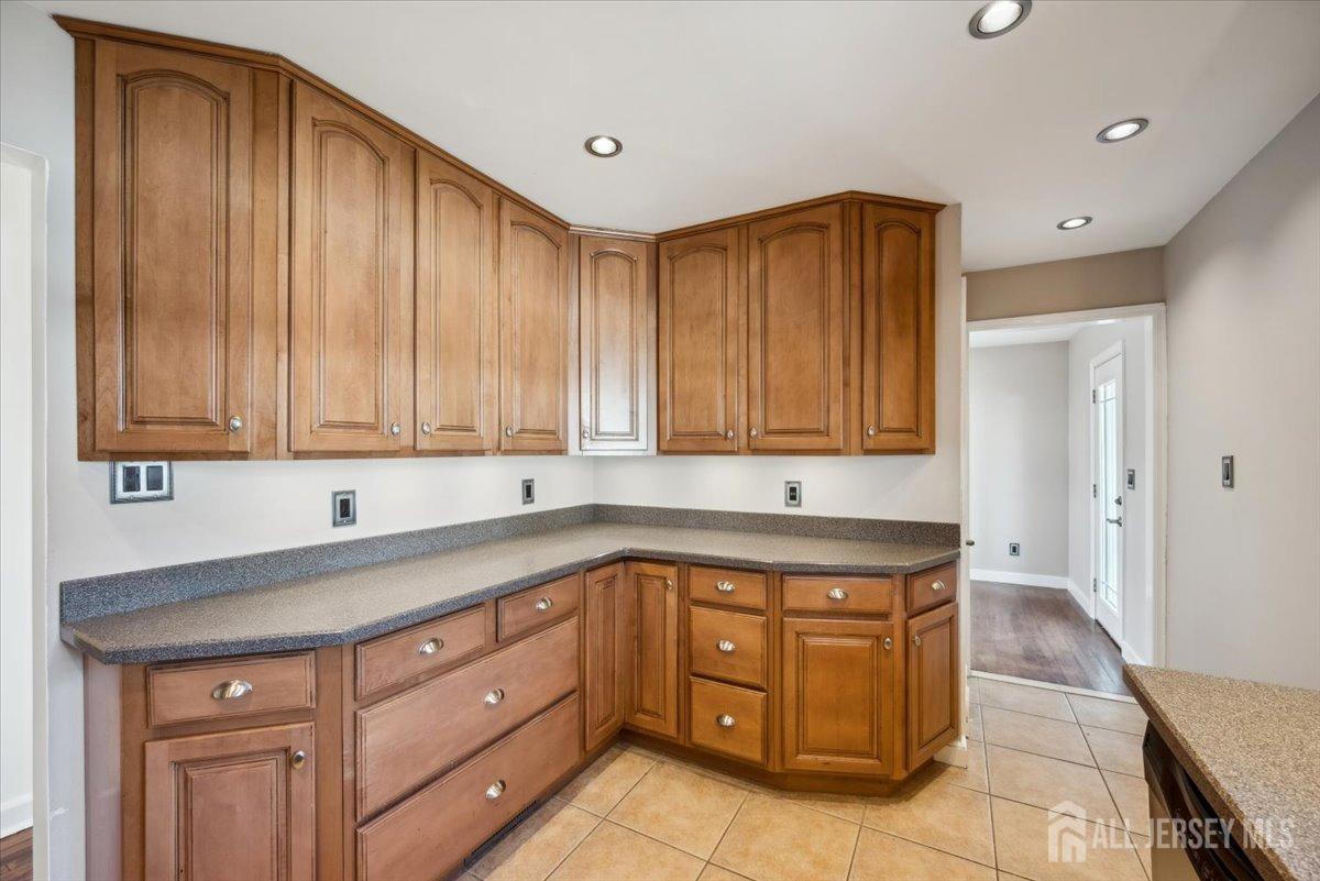 77 Hazelwood Avenue, Metuchen, New Jersey image 20
