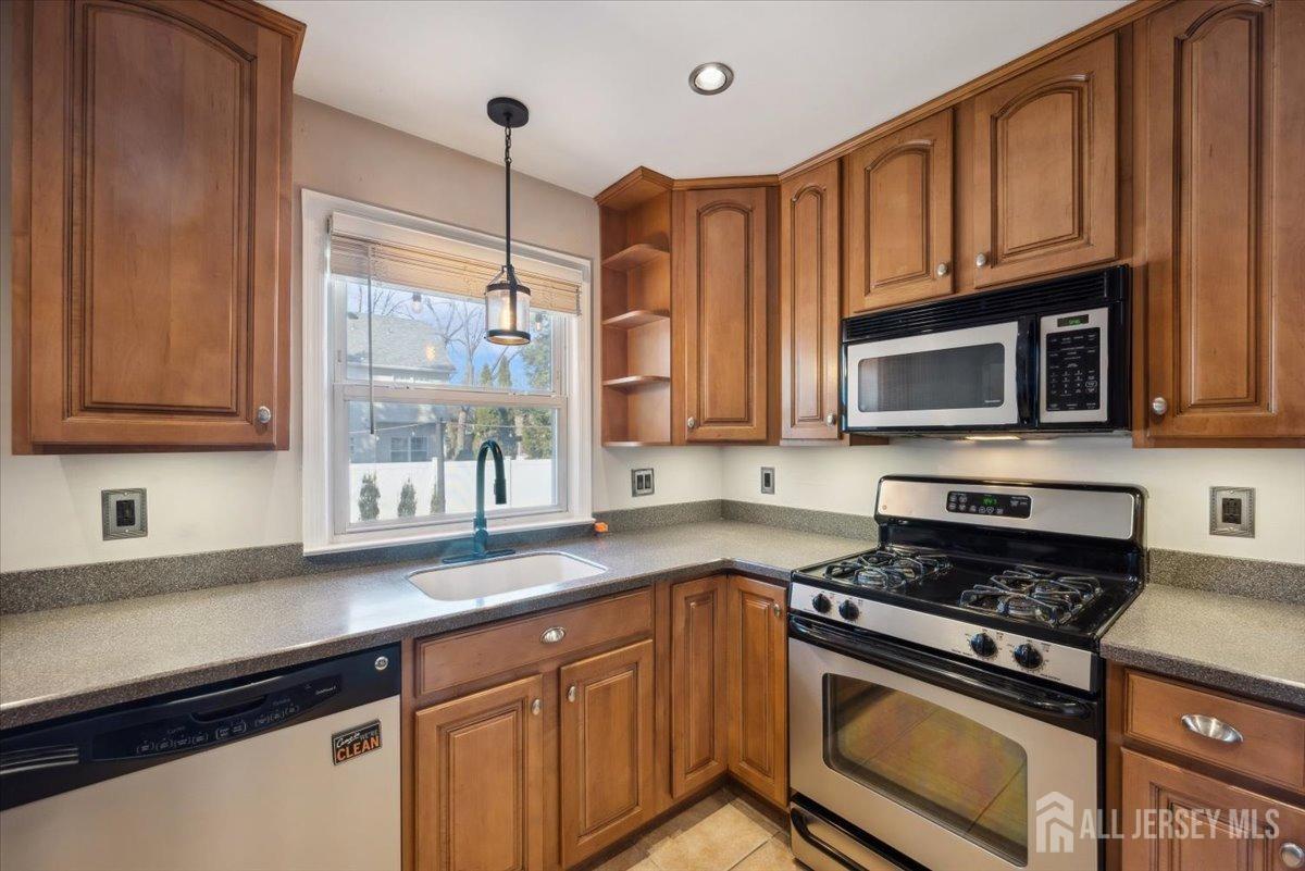 77 Hazelwood Avenue, Metuchen, New Jersey image 19