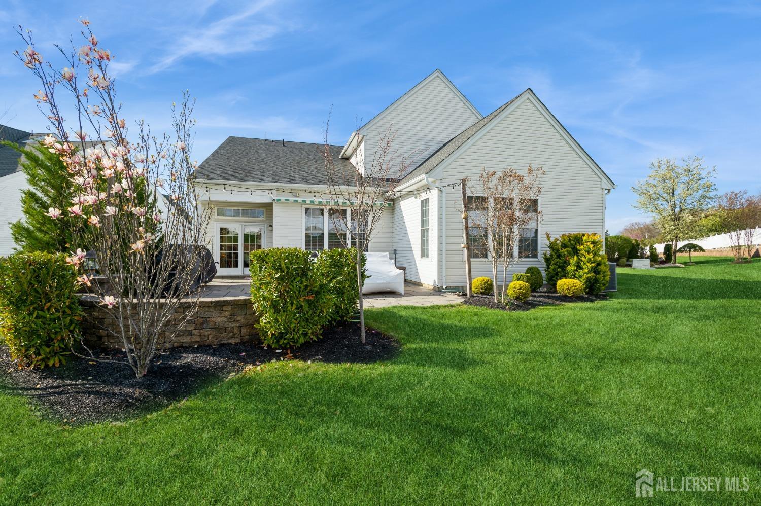 9 Memorial Court, Monroe Township, New Jersey image 3