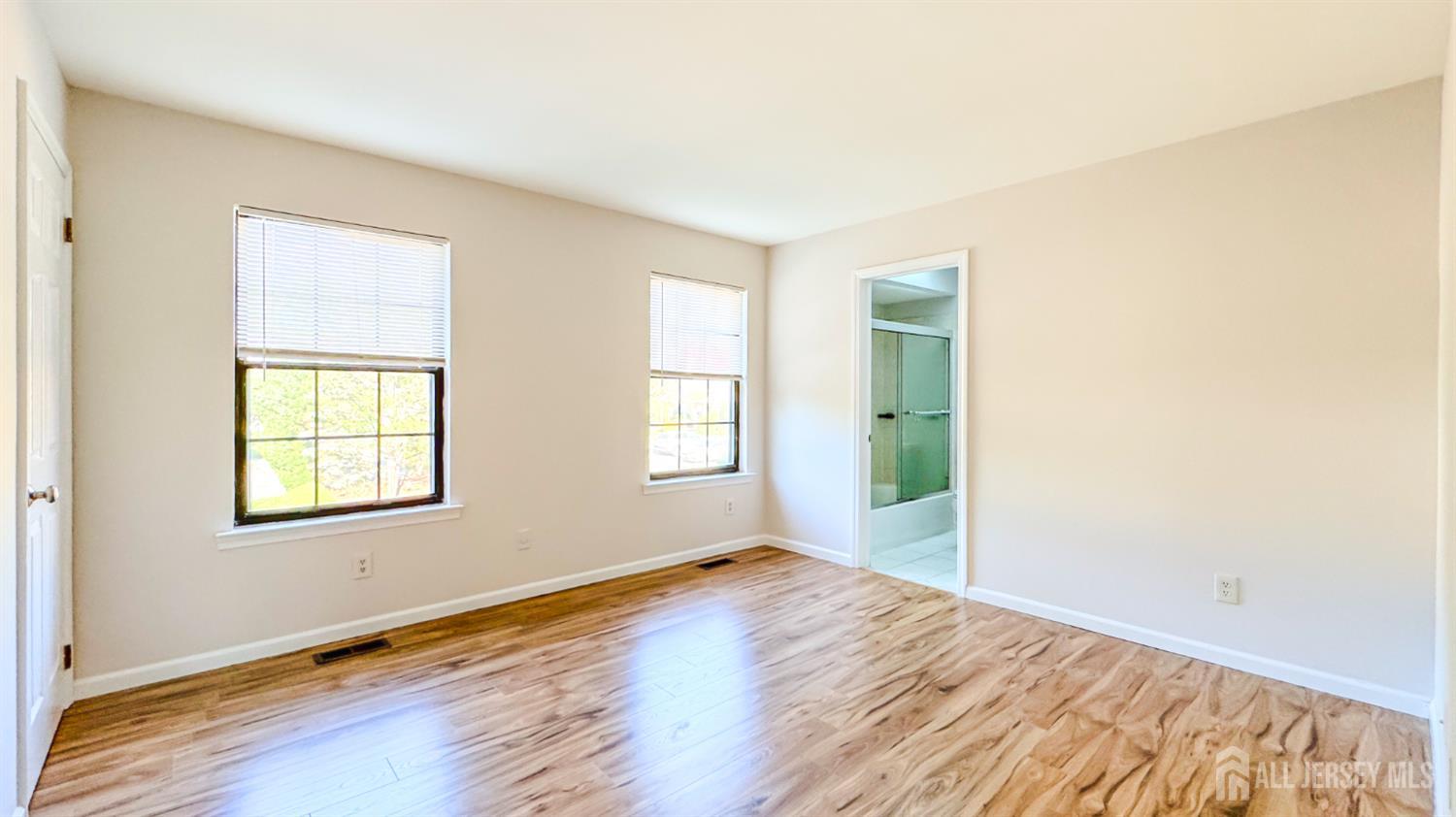 1204 Maplecrest Road, Edison, New Jersey image 14