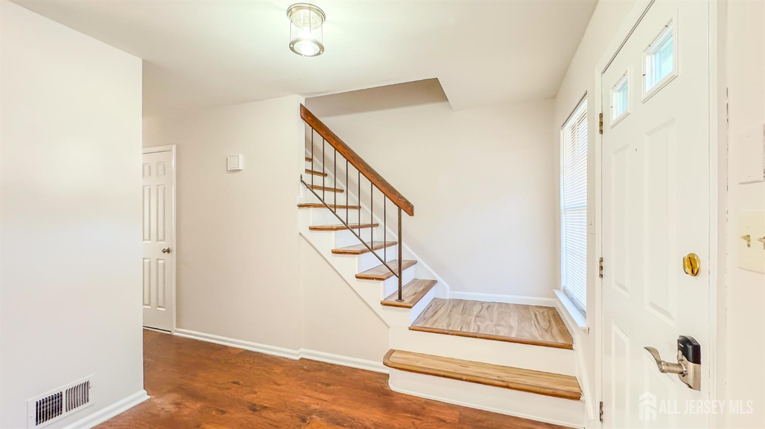 1204 Maplecrest Road, Edison, New Jersey image 2