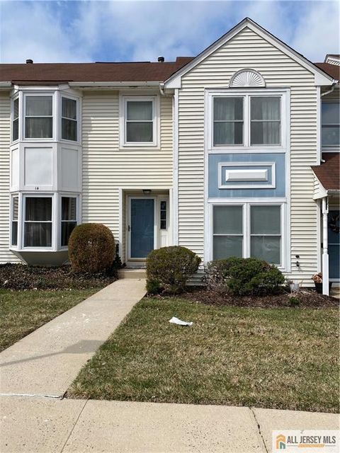 Townhouse For Rent - 14 Concord Square #1503<br/> Sayreville, NJ 08872