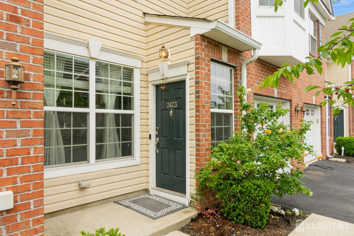 2423 Canterbury Lane, North Brunswick, New Jersey image 2