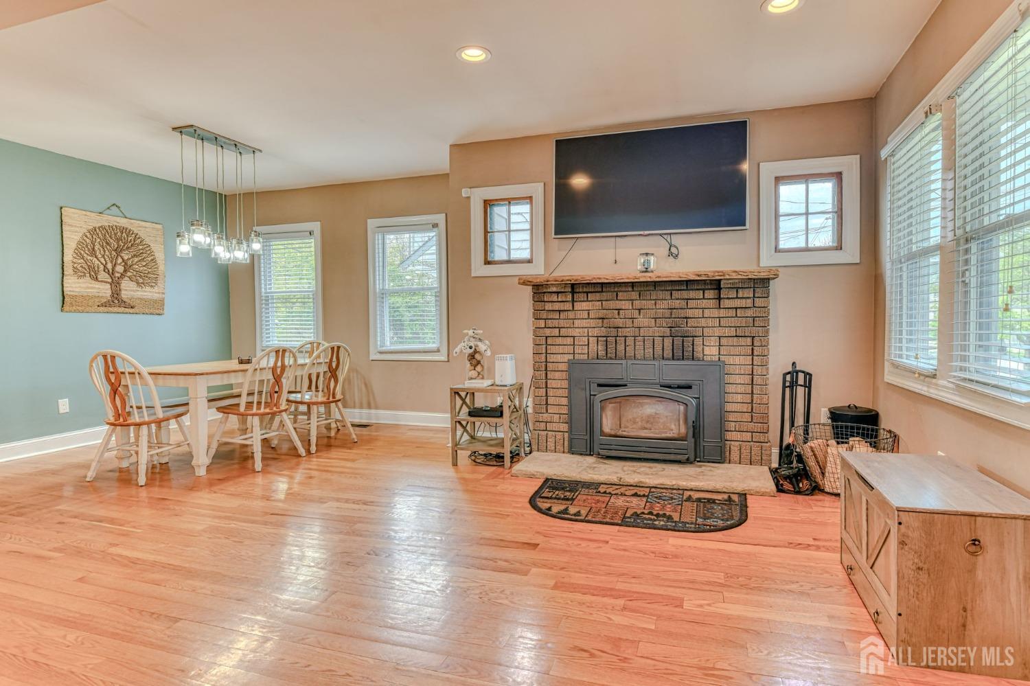 126 Magnolia Street, Highland Park, New Jersey image 5