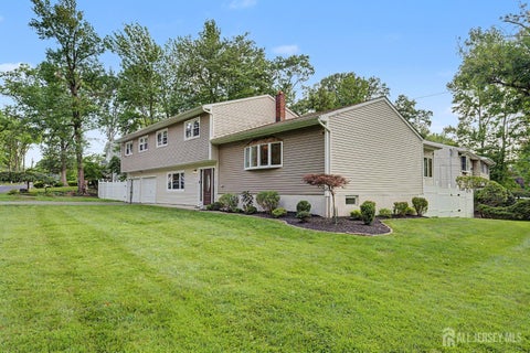 Homes For Sale - 41 Montclair Avenue<br/> Edison, NJ 08820