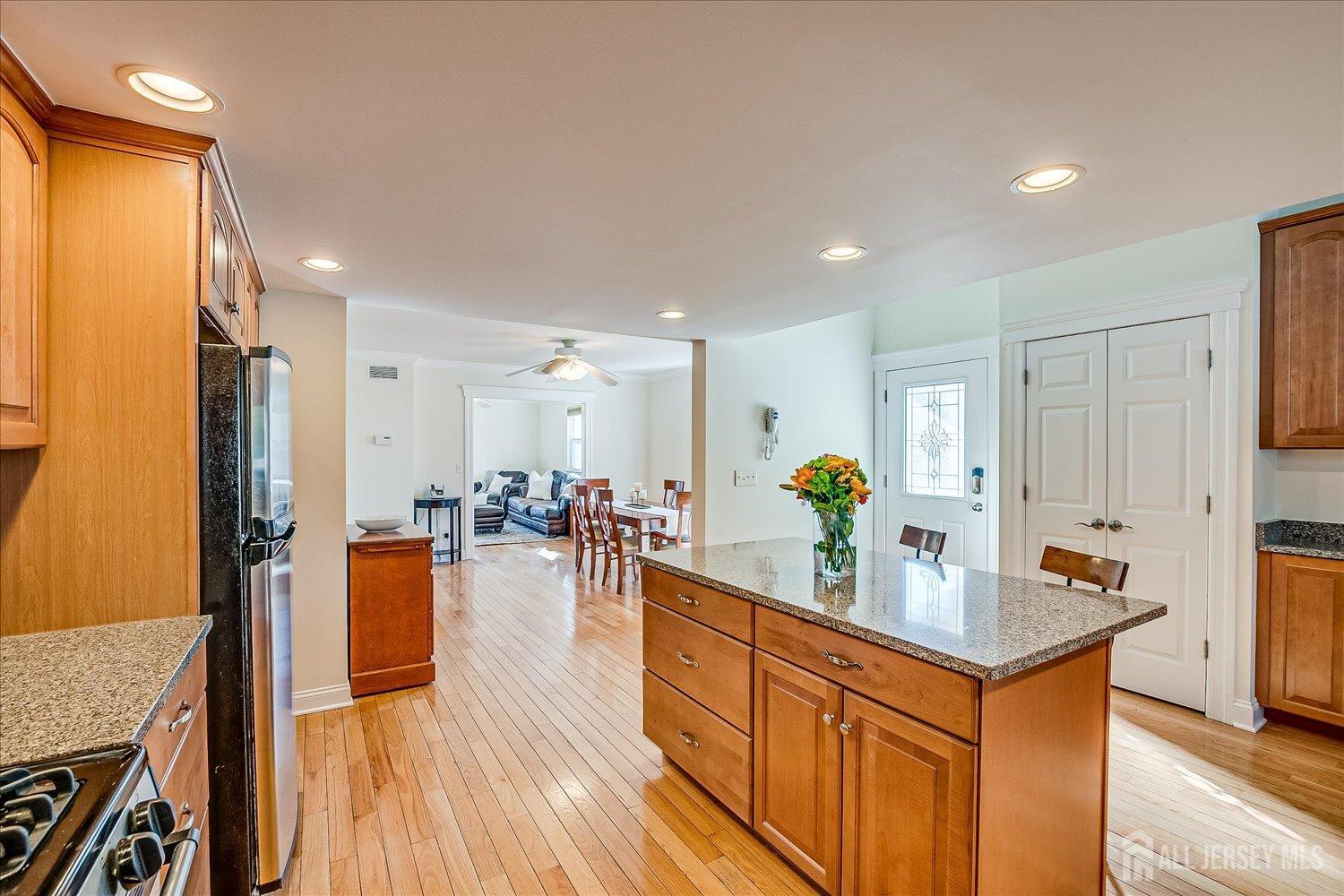 27 Rose Street, Metuchen, New Jersey image 16