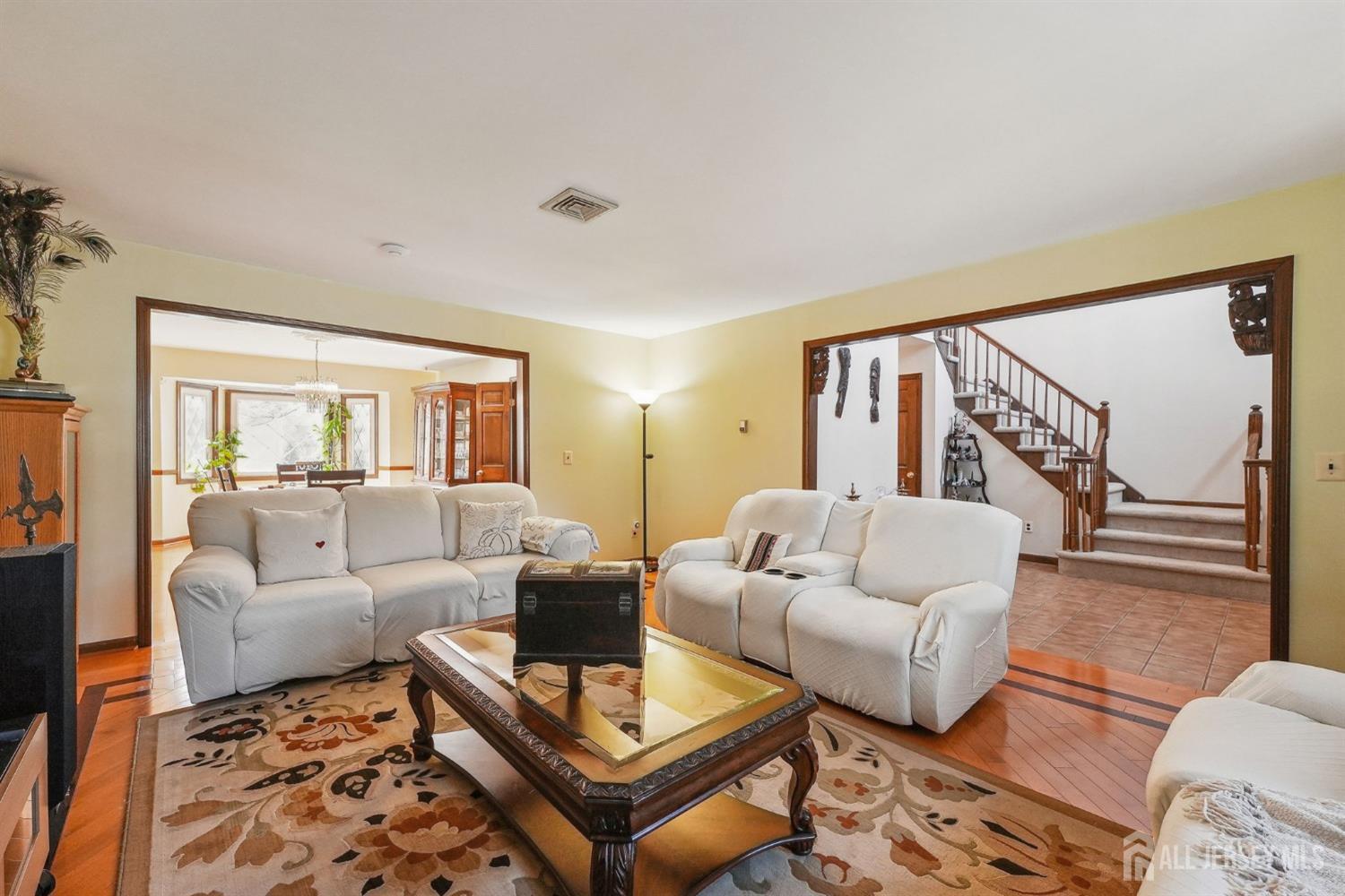 6 Persimmon Court, East Brunswick, New Jersey image 5
