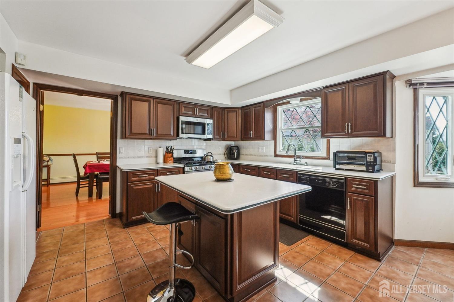 6 Persimmon Court, East Brunswick, New Jersey image 13