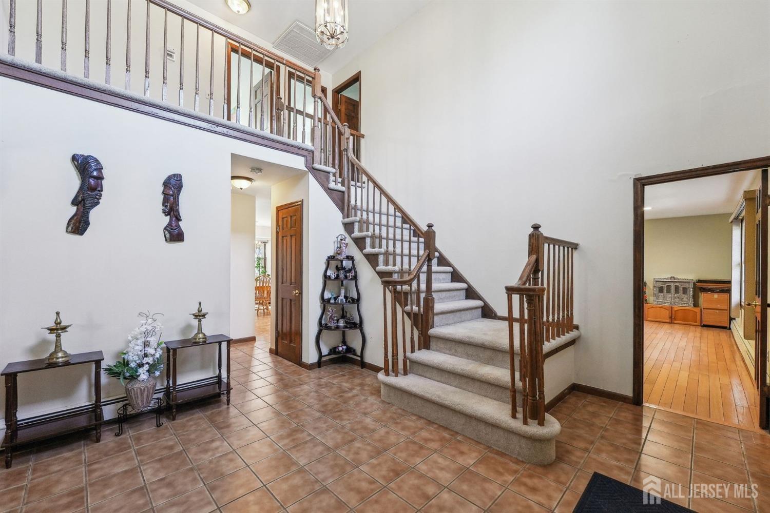 6 Persimmon Court, East Brunswick, New Jersey image 2