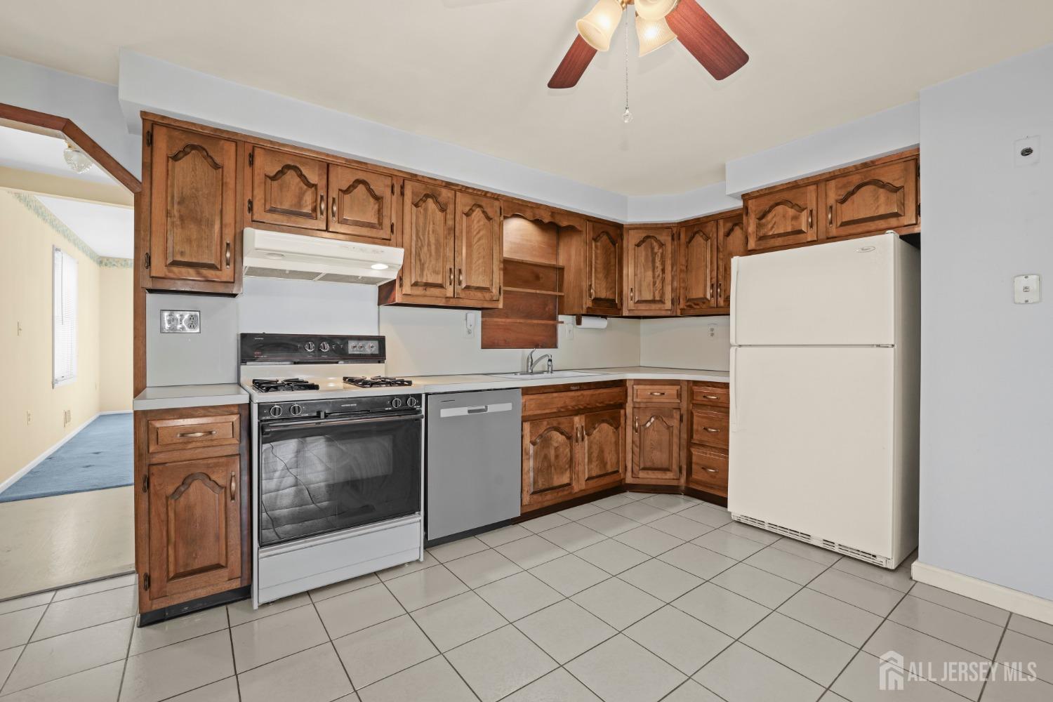 328 Clifford Street, South Plainfield, New Jersey image 12