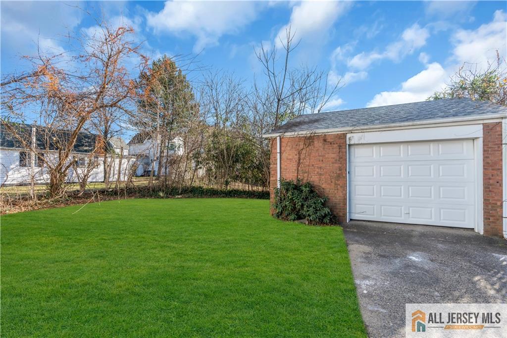 8 1st Street, Sayreville, New Jersey image 43