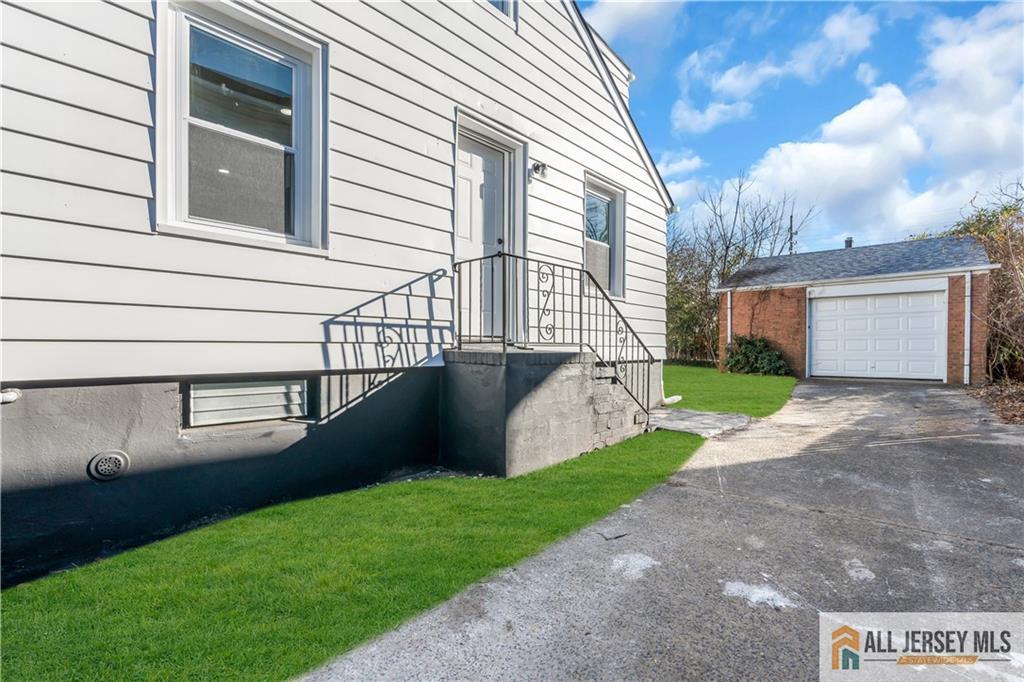 8 1st Street, Sayreville, New Jersey image 41