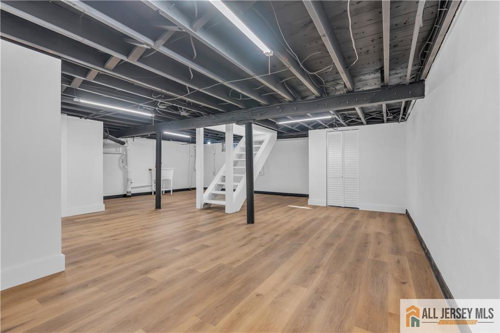 8 1st Street, Sayreville, New Jersey image 37