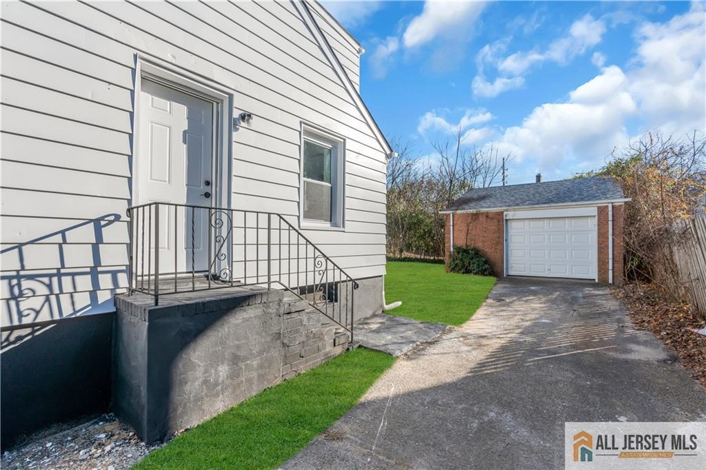 8 1st Street, Sayreville, New Jersey image 42