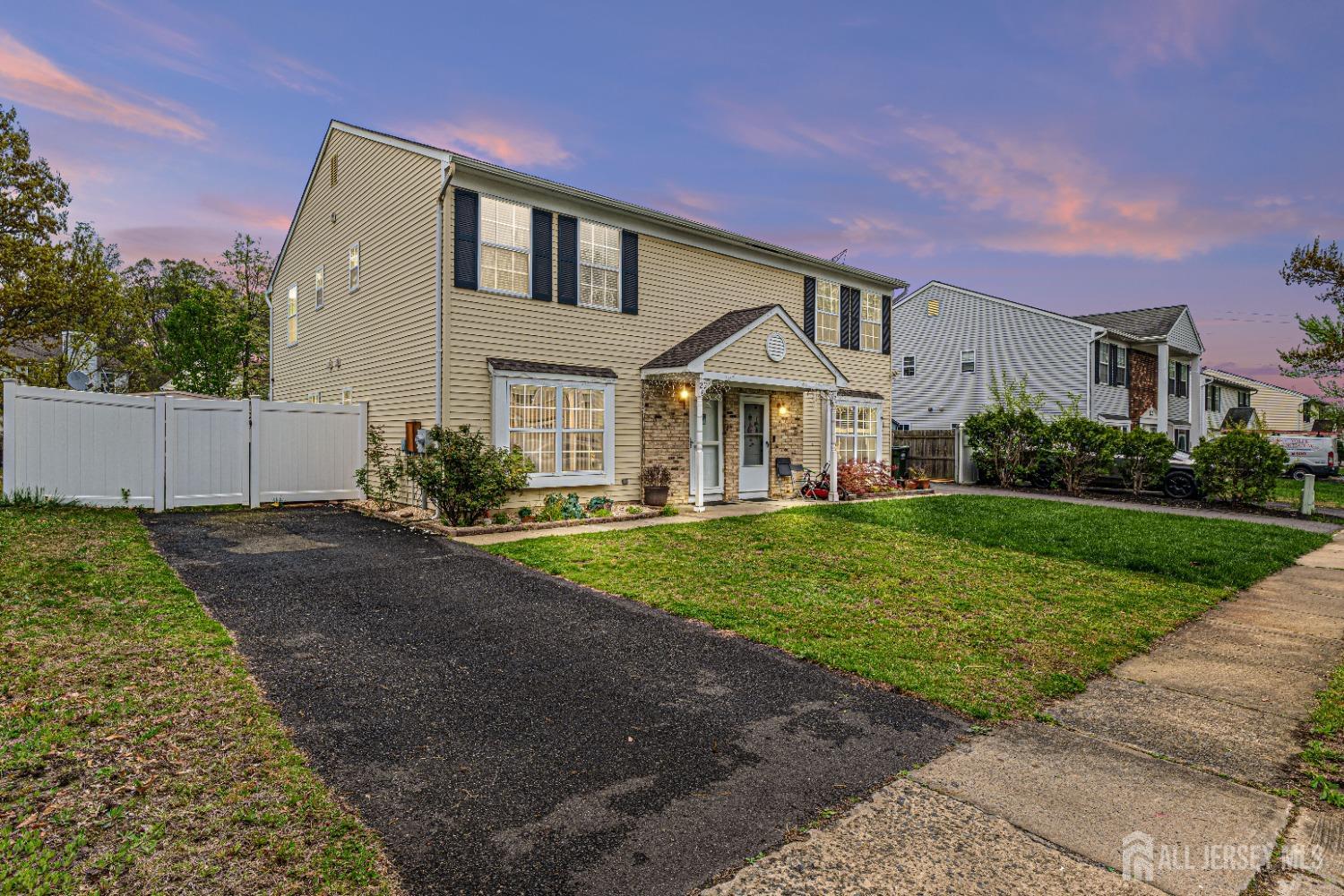 26 Brewster Circle, Old Bridge, New Jersey image 2