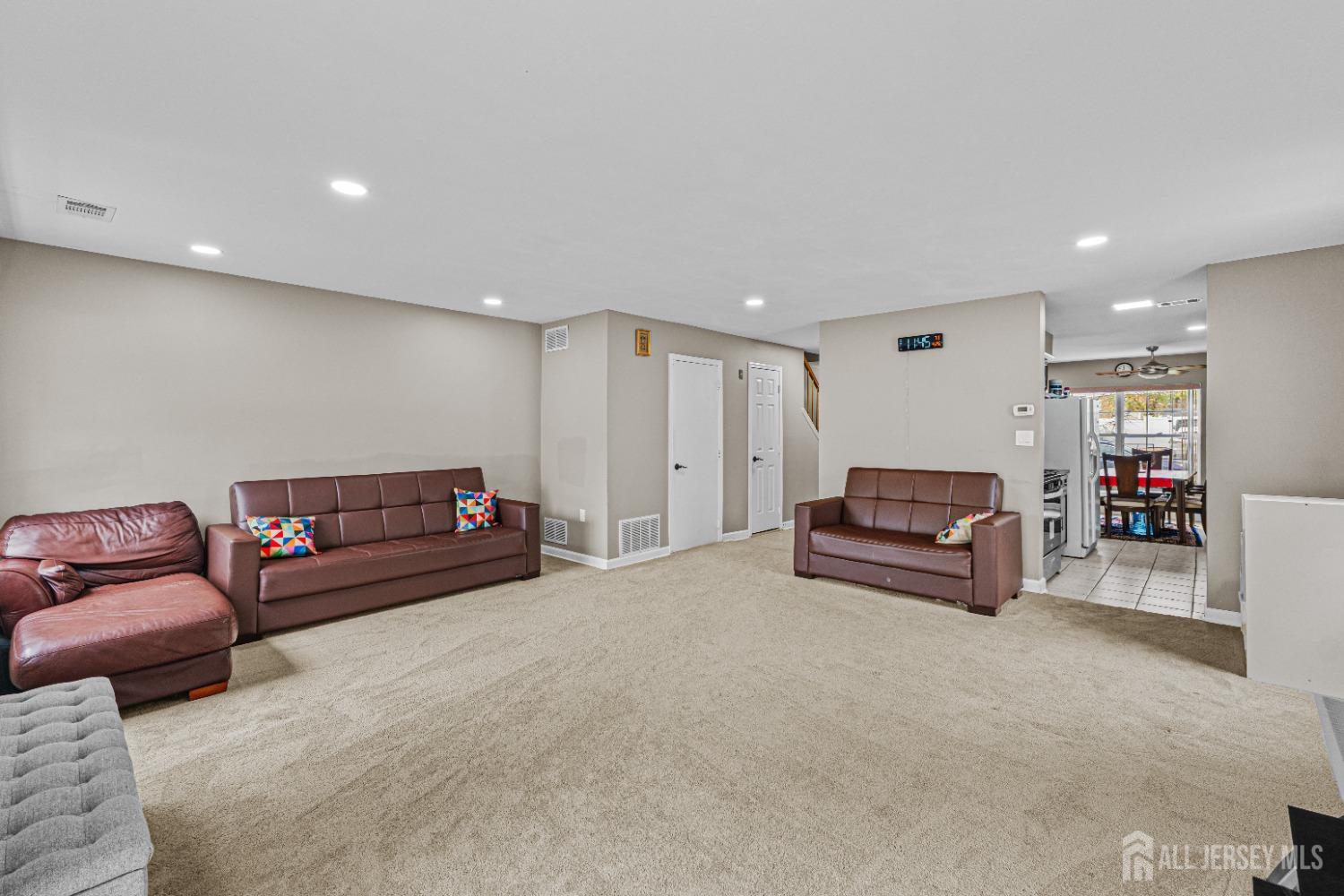 26 Brewster Circle, Old Bridge, New Jersey image 10