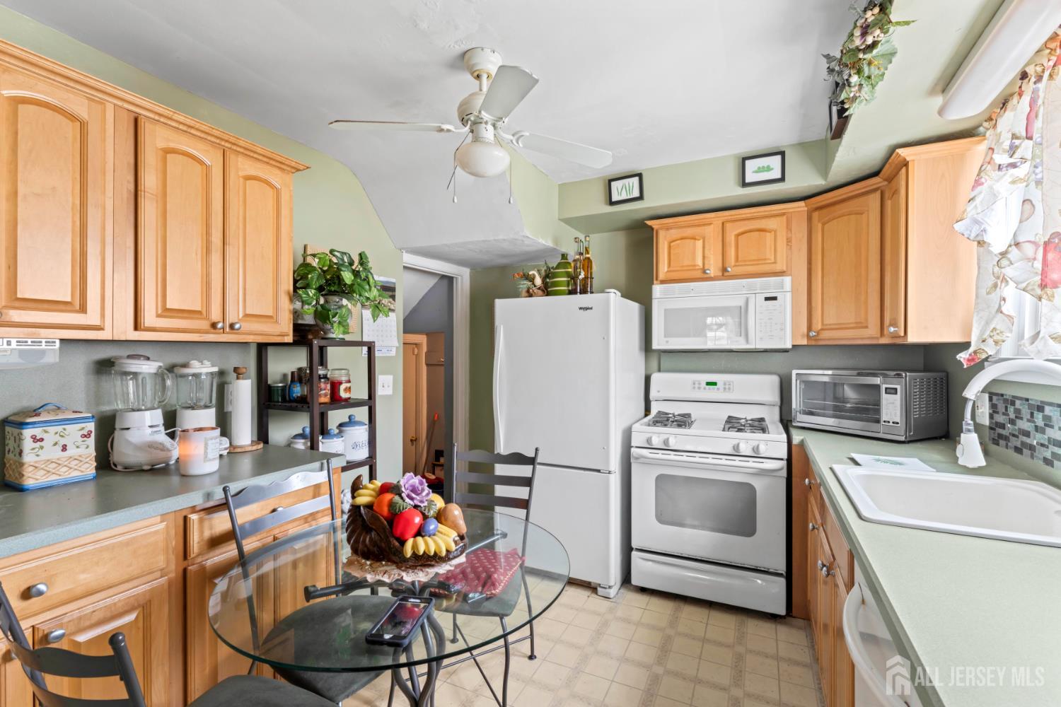 434 Orchard Street, Rahway, New Jersey image 11