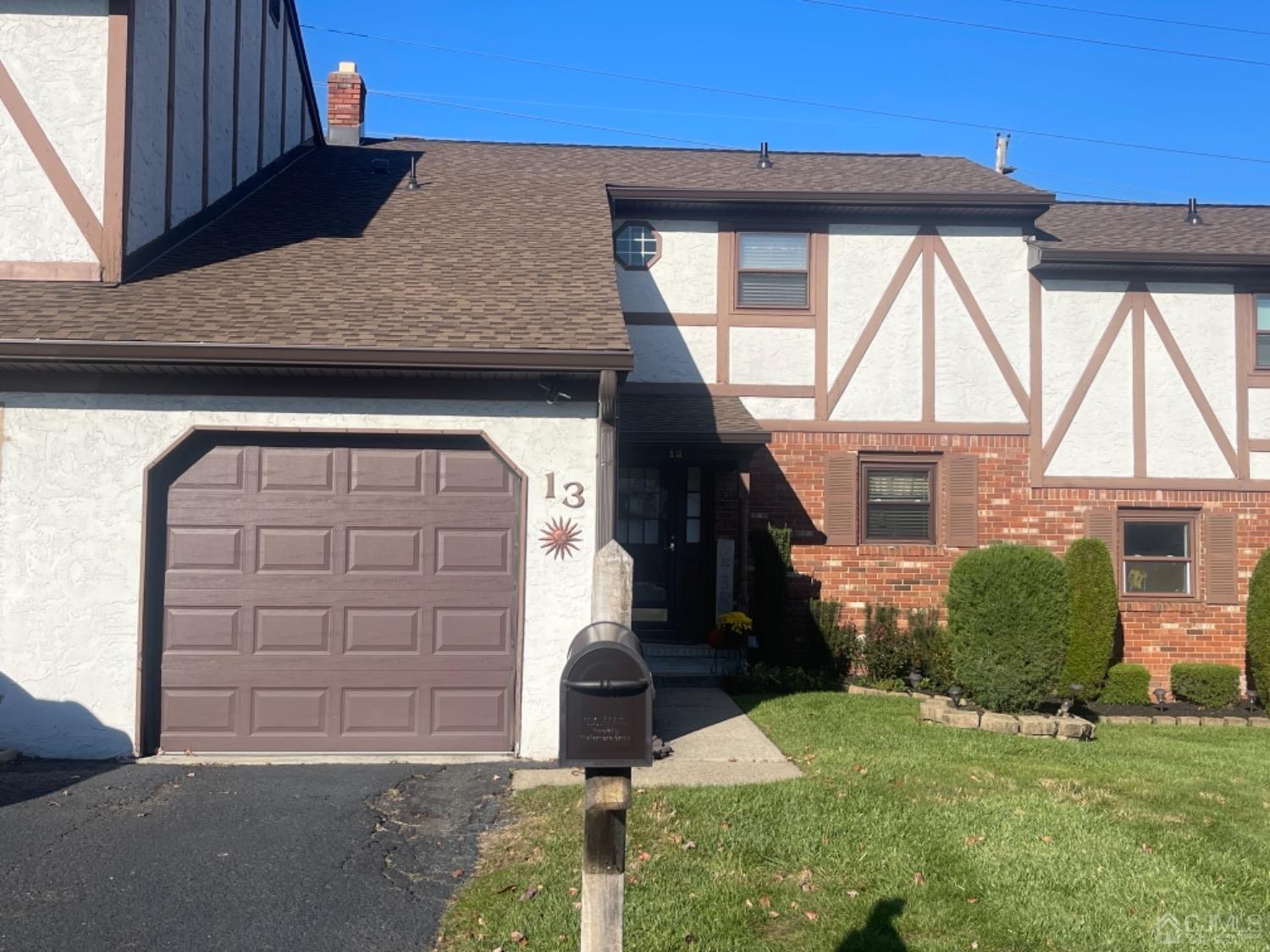13 Chesterfield Way, Sayreville, New Jersey image 1