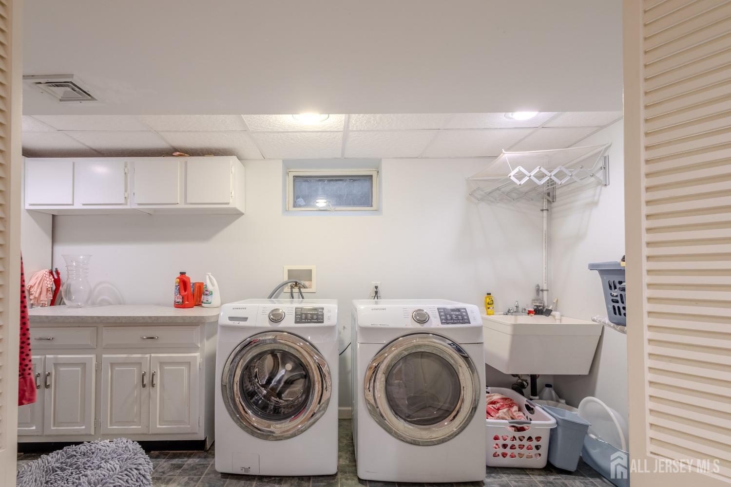 17 SE Candle Lane, East Brunswick, New Jersey image 32