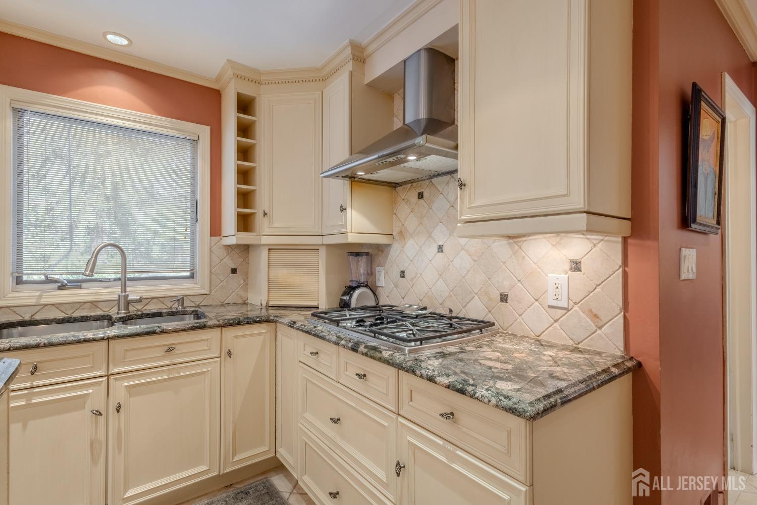 17 SE Candle Lane, East Brunswick, New Jersey image 8
