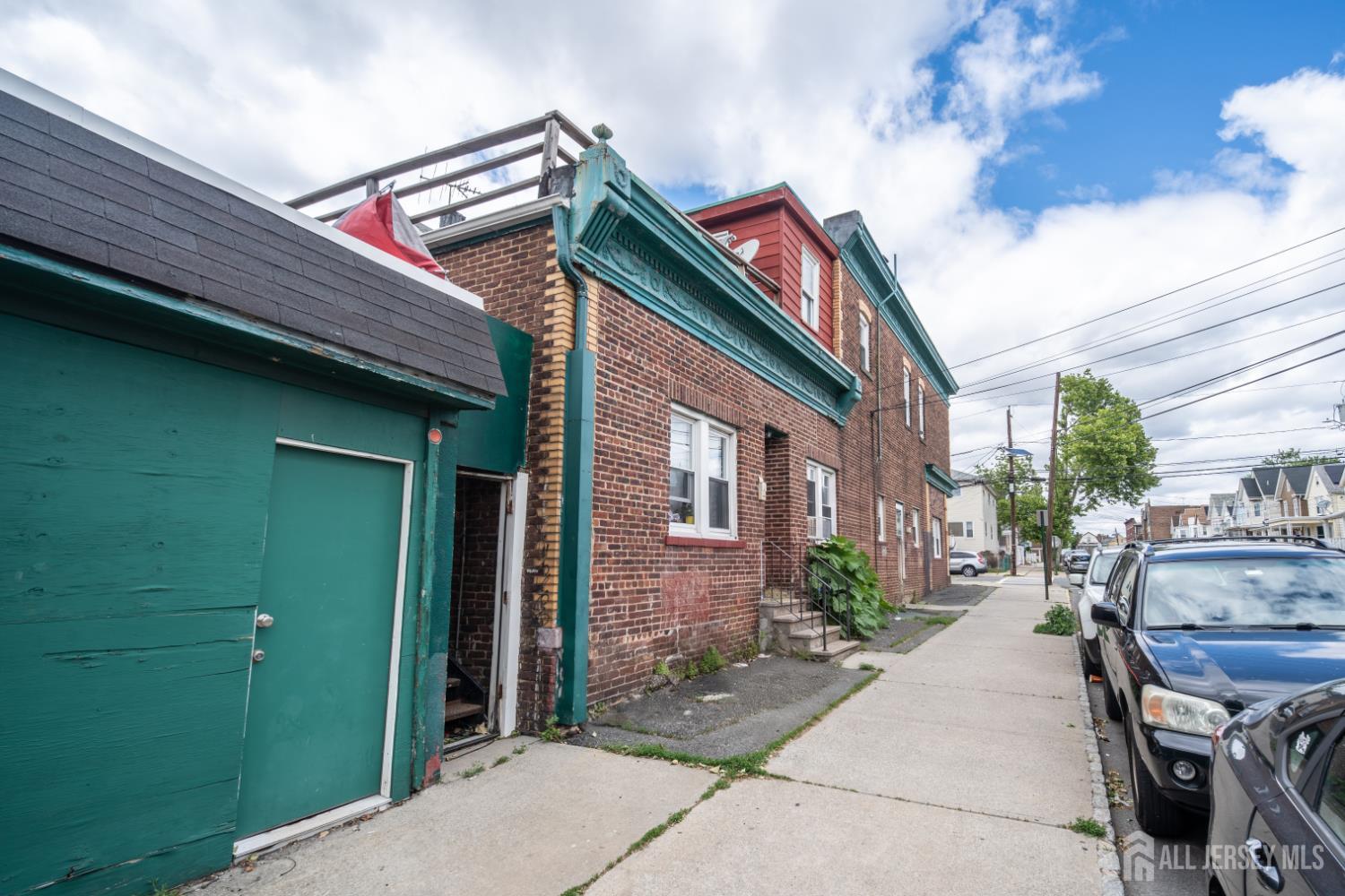 201 Gordon Street