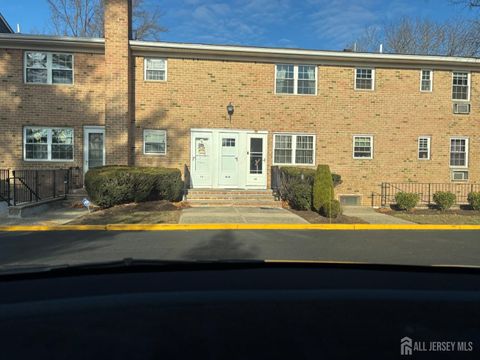 Condo For Sale - 363 Cranbury Road #A16<br/> Middlesex County, East Brunswick, NJ 08816