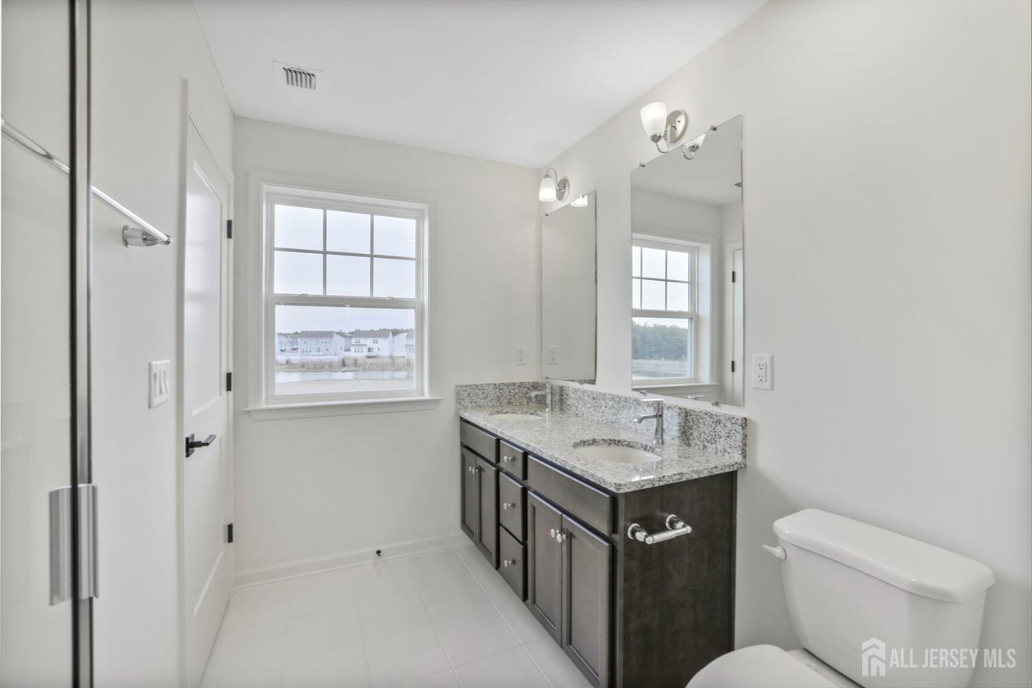 45 E Verbena Lane, Old Bridge, New Jersey image 18