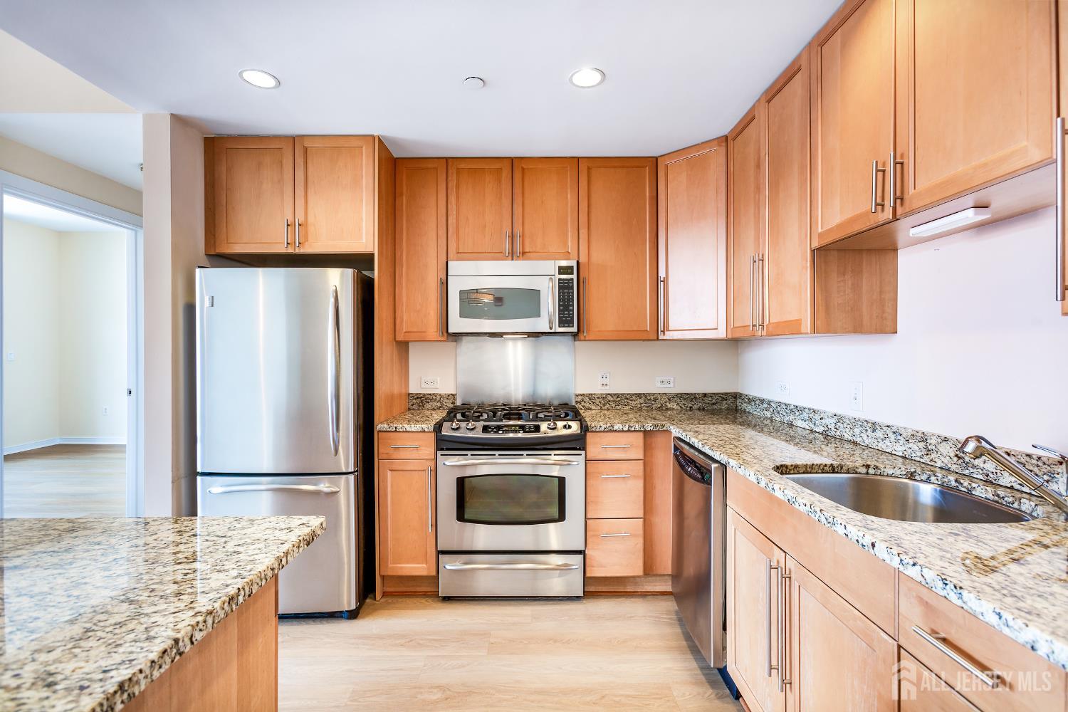 20 Livingston Avenue #504, New Brunswick, New Jersey image 7