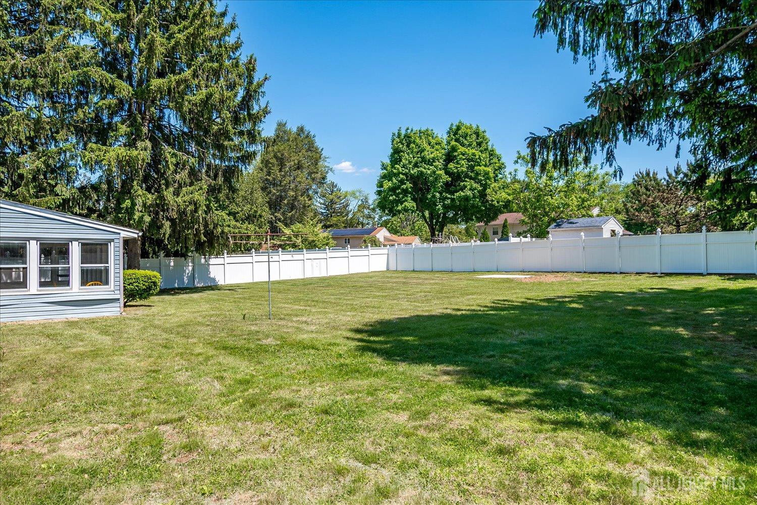 16 Landsdowne Road, East Brunswick, New Jersey image 5