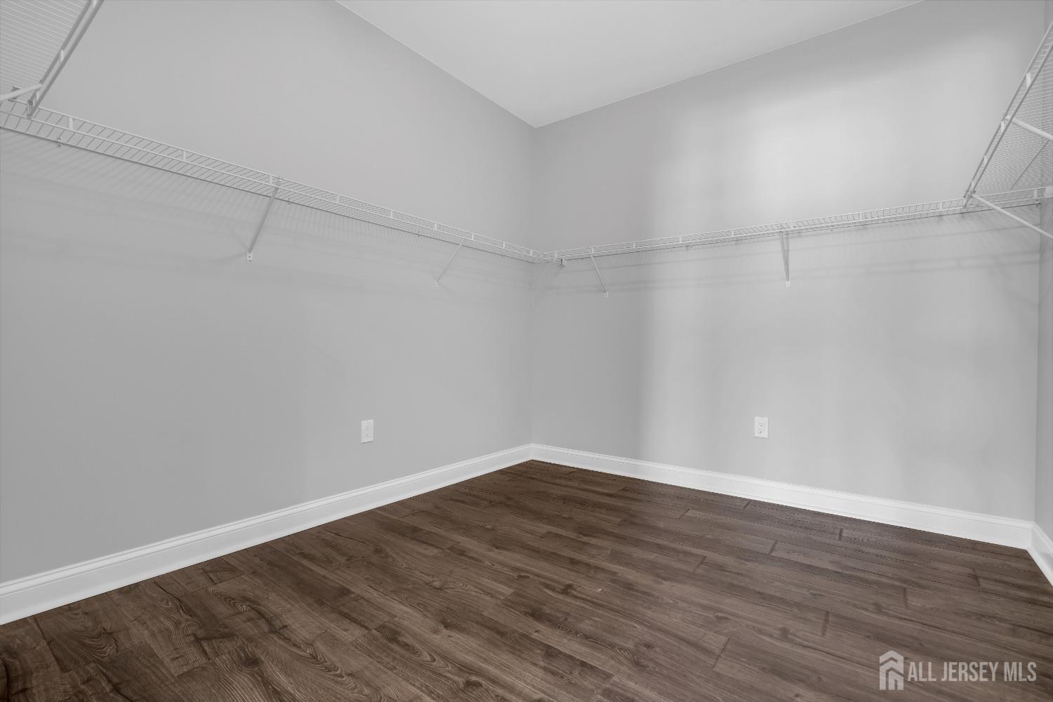 9 Morris Avenue, Edison, New Jersey image 25