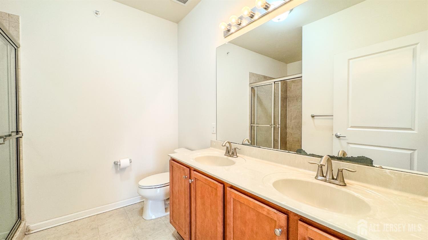 645 Doral Court, Piscataway, New Jersey image 10