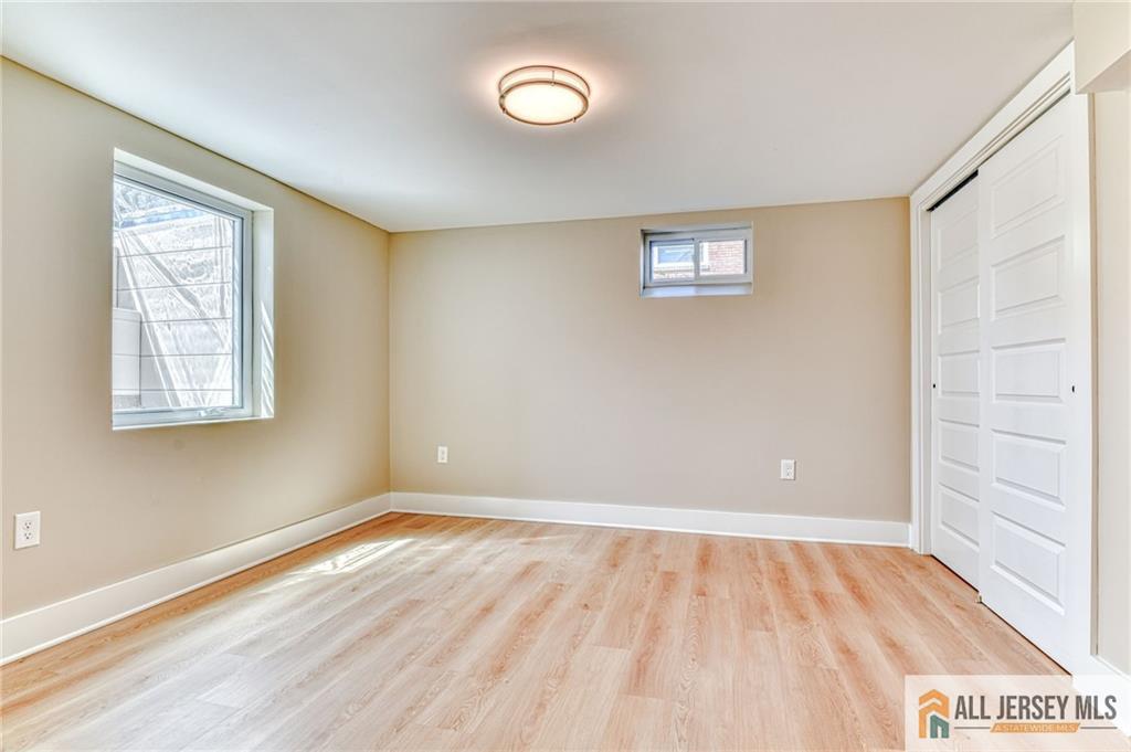 32 Campbell Avenue, Edison, New Jersey image 39