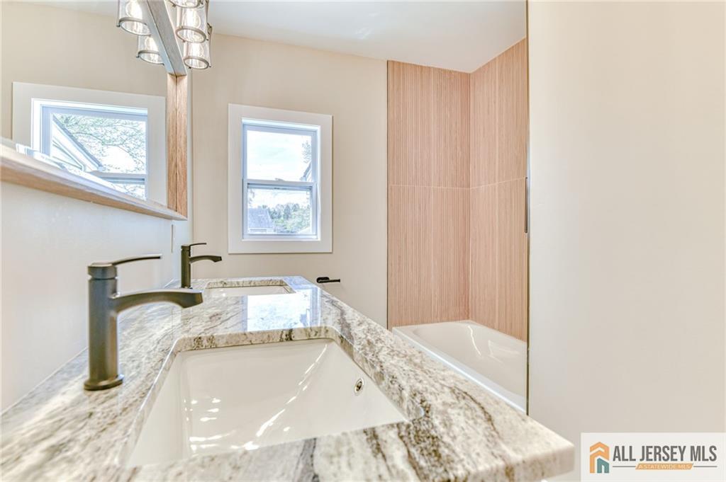 32 Campbell Avenue, Edison, New Jersey image 11