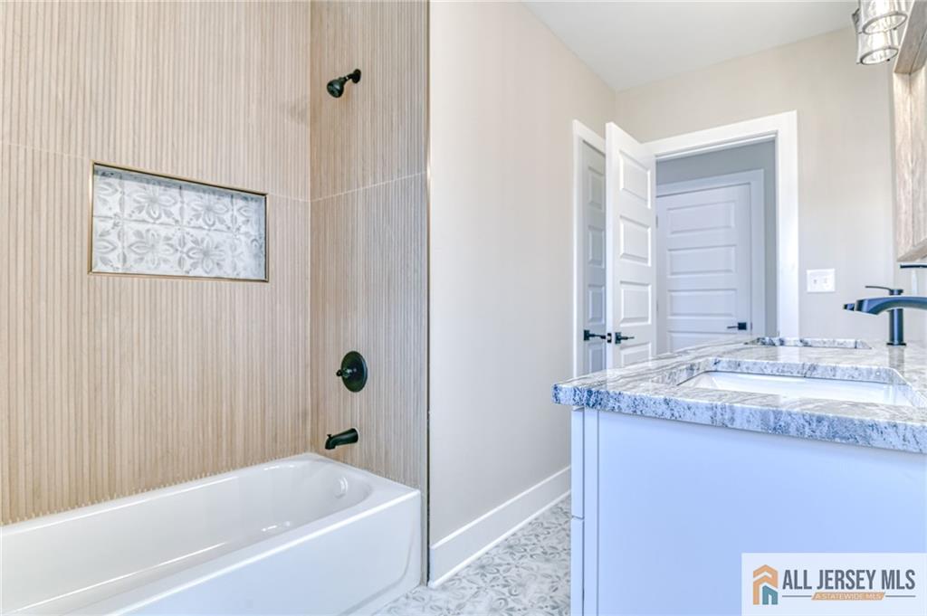 32 Campbell Avenue, Edison, New Jersey image 10