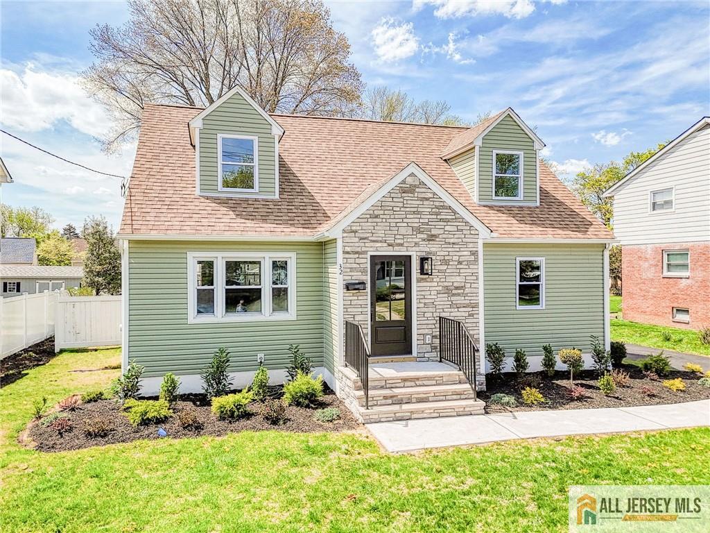 32 Campbell Avenue, Edison, New Jersey image 1