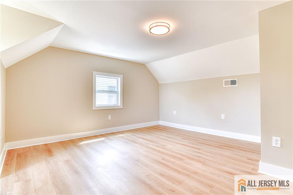 32 Campbell Avenue, Edison, New Jersey image 44